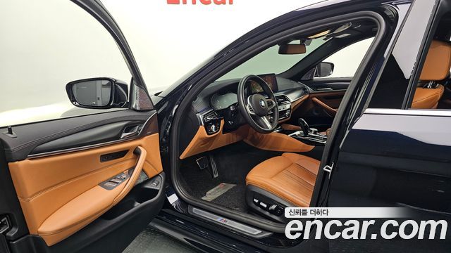 BMW 5 Series (G30) 520i M Sport 2022 — фото 10