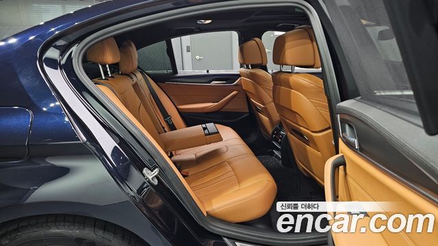BMW 5 Series (G30) 520i M Sport 2022 — фото 11