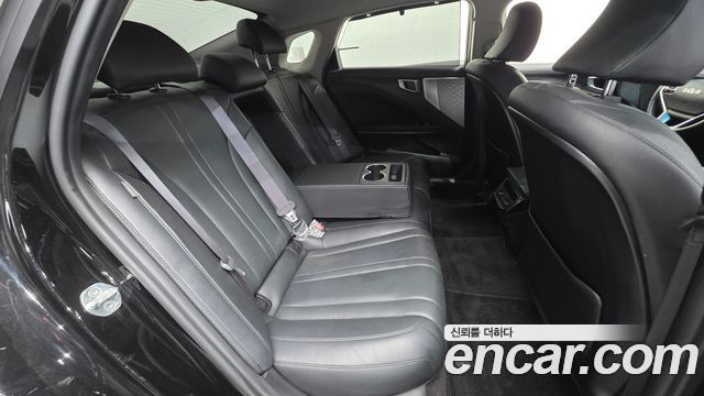 Kia K8 2.5 Gasoline 2WD Noblesse 2022 — фото 31