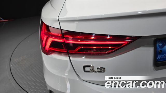 Audi Q3 (F3) 35 TDI Quattro Premium Sportback 2023 — фото 23