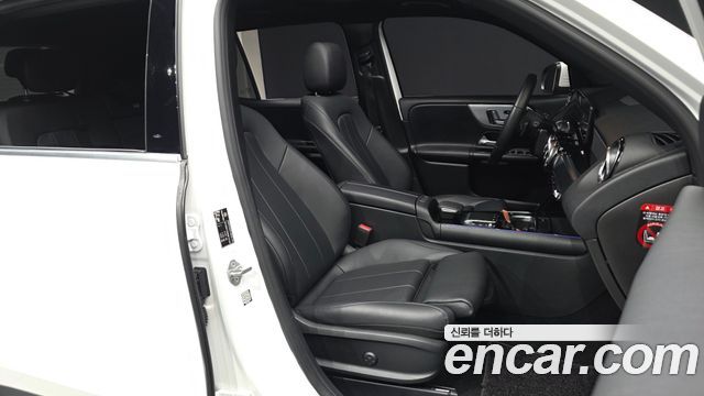 Mercedes-Benz GLB-Class (X247) GLB200 d 2021 — фото 11