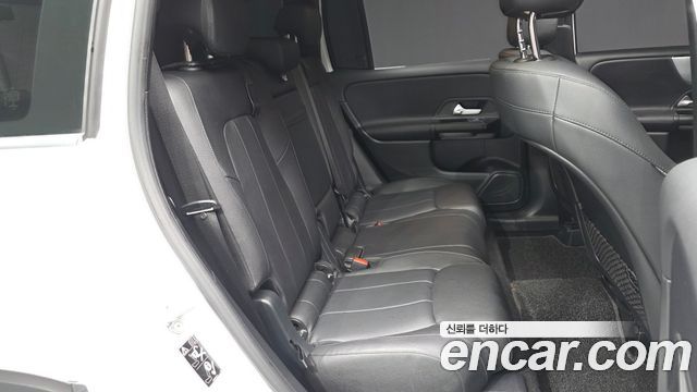 Mercedes-Benz GLB-Class (X247) GLB200 d 2021 — фото 12
