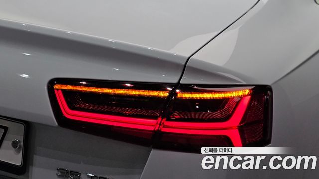 Audi A6 35 TDI Premium C7 2018 — фото 23