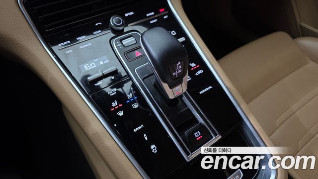 Porsche Panamera (971) 3.0 AWD 2020 — фото 9