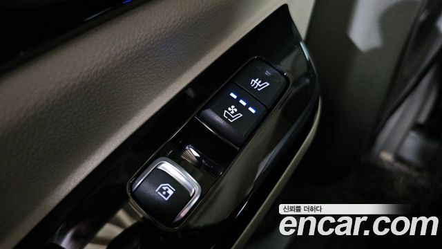 Kia Carnival (IV) Gasoline 9-Seater Hi-Limousine Signature 2023 — фото 19