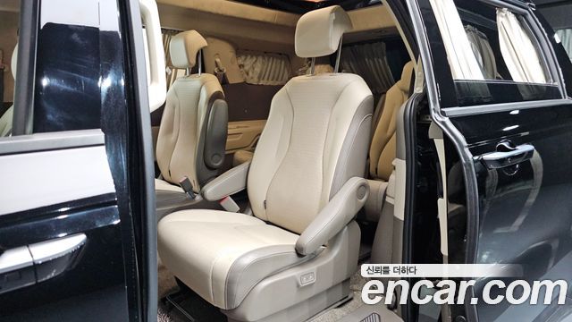 Kia Carnival (IV) Gasoline 9-Seater Hi-Limousine Signature 2023 — фото 26