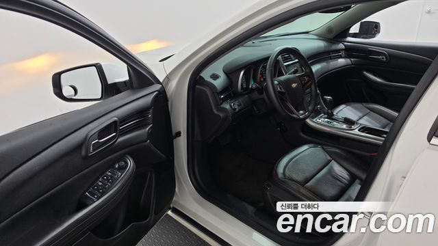 Chevrolet Malibu 2.0 LT Deluxe Pack 2015 — фото 10