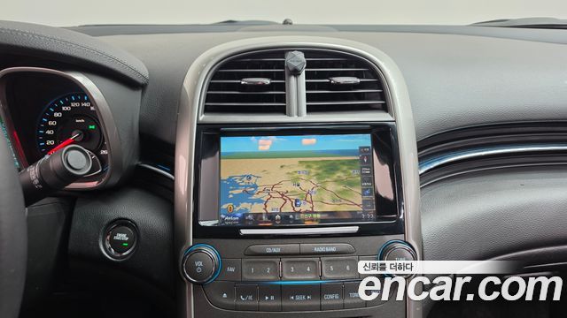 Chevrolet Malibu 2.0 LT Deluxe Pack 2015 — фото 12