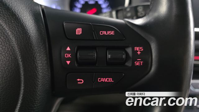 Kia Carnival 9-Seater Luxury 2020 — фото 17