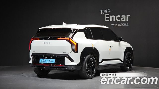 Kia EV3 Standard 2WD GT Line 2026 — фото 2