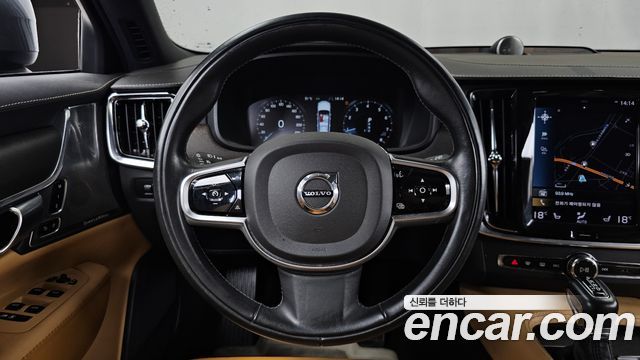 Volvo V90 Cross Country T5 Pro AWD 2020 — фото 13