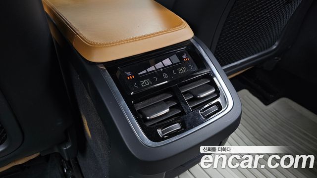 Volvo V90 Cross Country T5 Pro AWD 2020 — фото 18