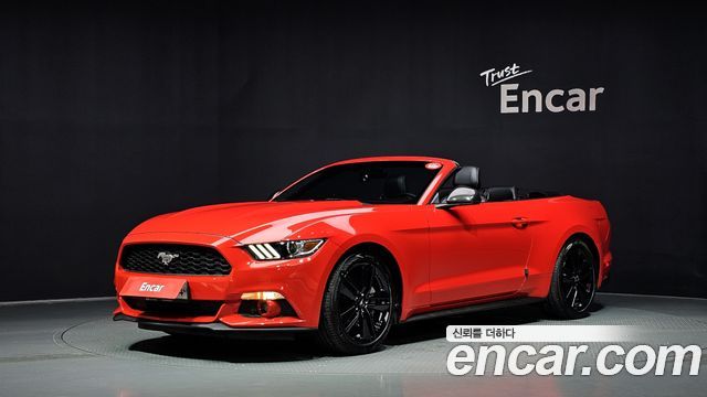 Ford Mustang Convertible