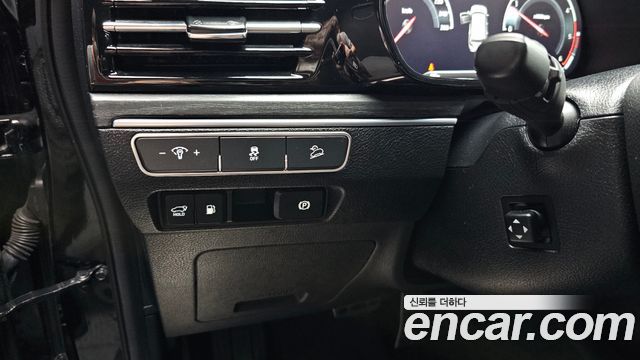 Kia Mohave The Master Diesel 3.0 4WD 6-Seater Masters Gravity 2024 — фото 19