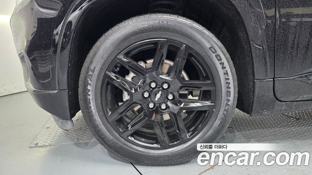 Chevrolet Traverse 3.6 AWD Redline 2021 — фото 5