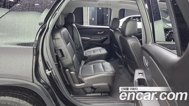 Chevrolet Traverse 3.6 AWD Redline 2021 — фото 12