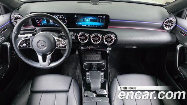 Mercedes-Benz A-Class (W177) A200d Sedan 2021 — фото 7