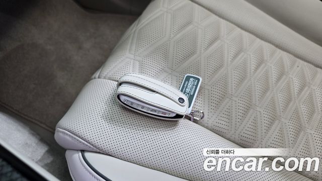 Genesis G80 (RG3) Gasoline 2.5 Turbo 2WD 2025 — фото 16