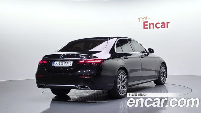 Mercedes-Benz E-Class (W213) E220d 4MATIC AMG Line 2022 — фото 2