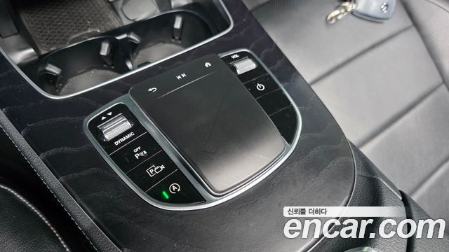 Mercedes-Benz E-Class (W213) E220d 4MATIC AMG Line 2022 — фото 20