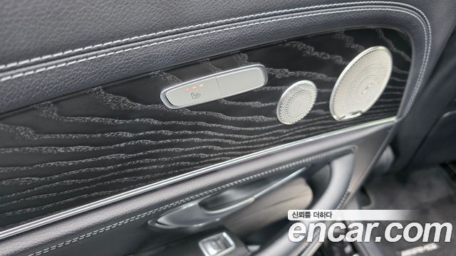 Mercedes-Benz E-Class (W213) E220d 4MATIC AMG Line 2022 — фото 28
