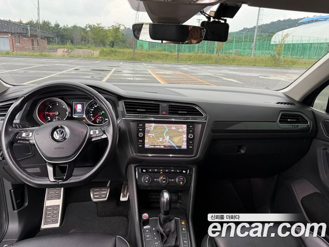 Volkswagen Tiguan Allspace 2.0 TDI Prestige 2020 — фото 7