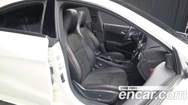 Mercedes-Benz CLA-Class (C117) CLA220 AMG Line 2018 — фото 12