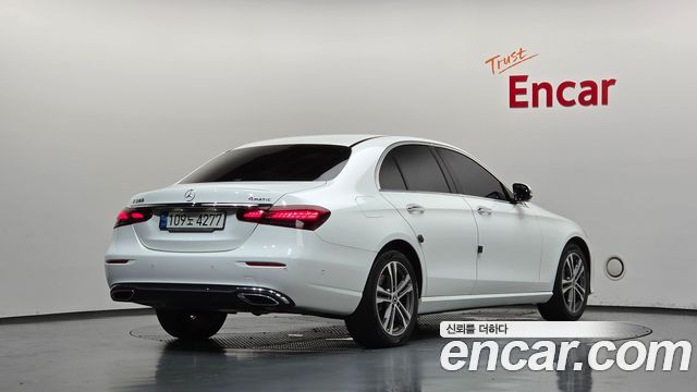 Mercedes-Benz E-Class (W213) E350 4MATIC Avantgarde 2022 — фото 2