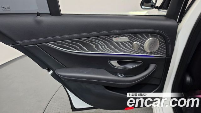Mercedes-Benz E-Class (W213) E350 4MATIC Avantgarde 2022 — фото 25