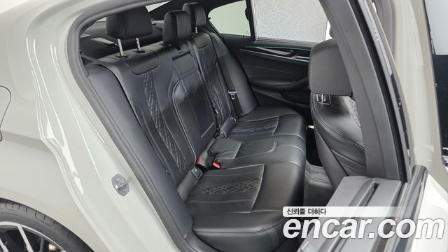 BMW 5 Series (G30) 530i M Sport Package 2022 — фото 11