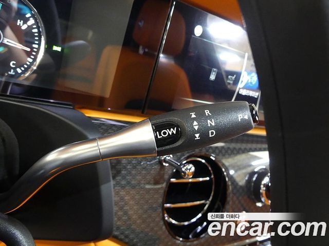 Rolls-Royce Ghost (II) 6.7 V12 Black Badge 2023 — фото 9