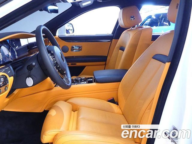 Rolls-Royce Ghost (II) 6.7 V12 Black Badge 2023 — фото 10