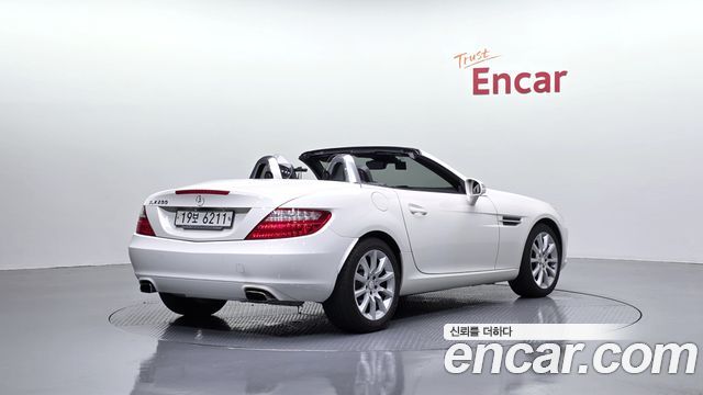 Mercedes-Benz SLK-Class 200 Blue Efficiency R172 2013 — фото 2