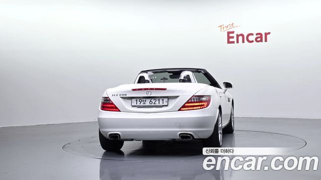 Mercedes-Benz SLK-Class 200 Blue Efficiency R172 2013 — фото 4