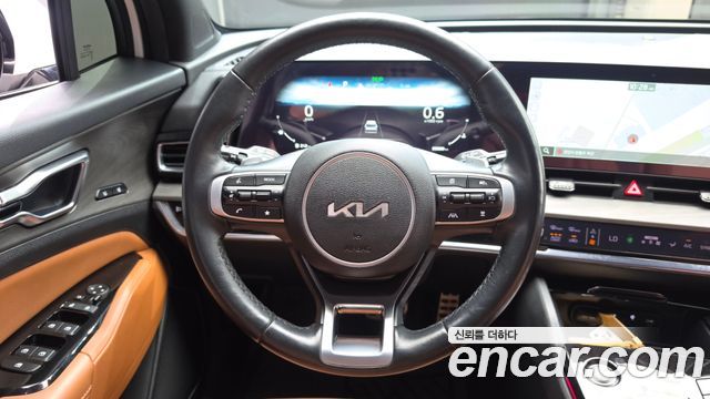 Kia Sportage (V) LPG 2.0 2WD Signature 2023 — фото 13