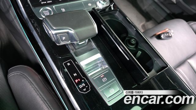Audi A8 (D5) 55 TFSI Quattro LWB 2020 — фото 9
