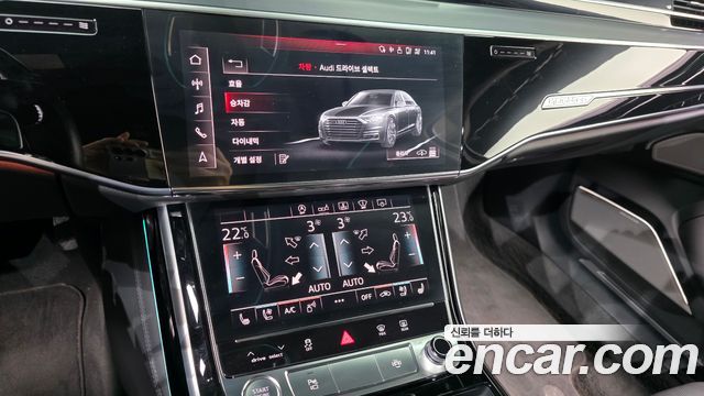 Audi A8 (D5) 55 TFSI Quattro LWB 2020 — фото 17