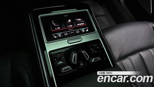 Audi A8 (D5) 55 TFSI Quattro LWB 2020 — фото 29