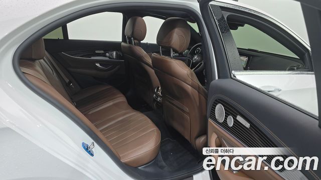 Mercedes-Benz E-Class (W213) E450 4MATIC Exclusive 2021 — фото 11