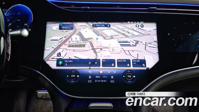 Mercedes-Benz EQS SUV (X296) Maybach EQS680 4MATIC 2024 — фото 18