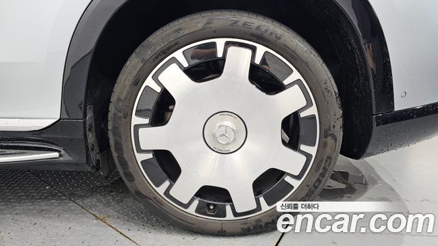 Mercedes-Benz EQS SUV (X296) Maybach EQS680 4MATIC 2024 — фото 27
