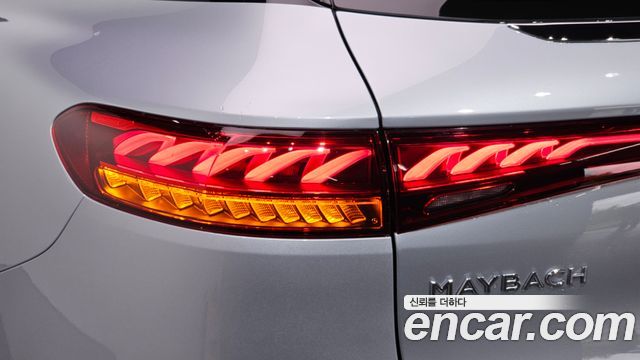 Mercedes-Benz EQS SUV (X296) Maybach EQS680 4MATIC 2024 — фото 29