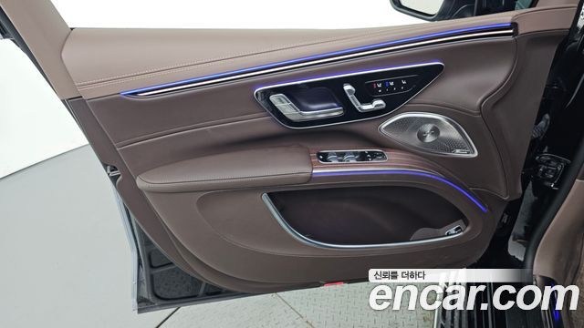 Mercedes-Benz EQS SUV (X296) Maybach EQS680 4MATIC 2024 — фото 30