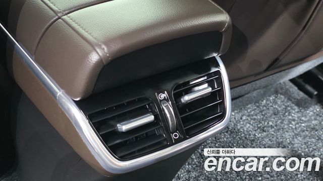 Hyundai Grandeur (IG) 3.0 LPi Premium 2023 — фото 29