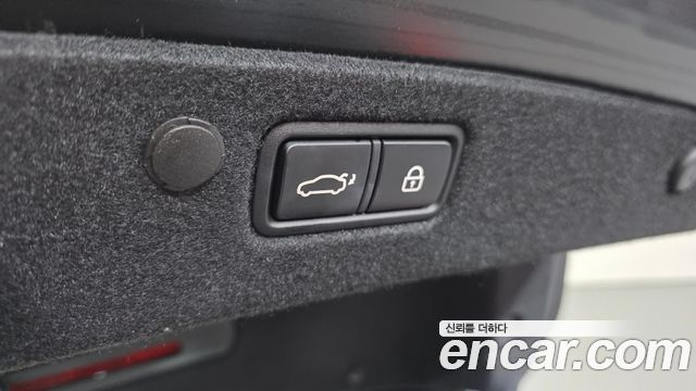 Hyundai Grandeur (IG) 3.0 LPi Premium 2023 — фото 31