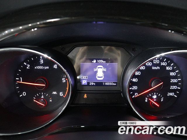 Kia Carnival 9-Seater Prstige 2019 — фото 6