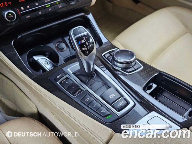 BMW 5 Series (F10) 528i xDrive Luxury 2014 — фото 9