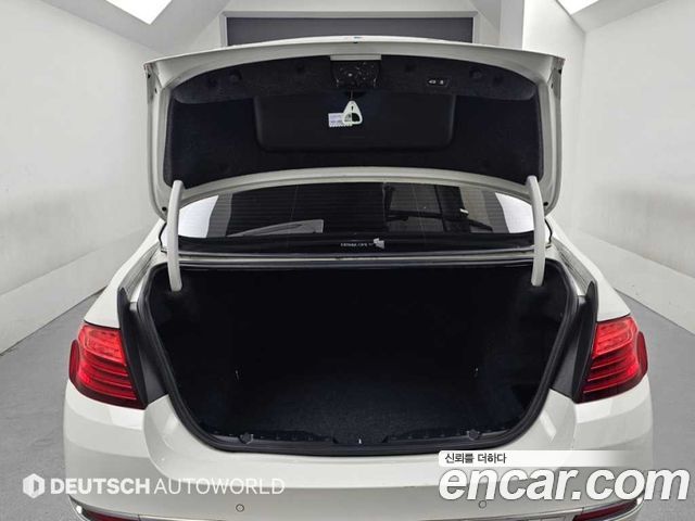 BMW 5 Series (F10) 528i xDrive Luxury 2014 — фото 23