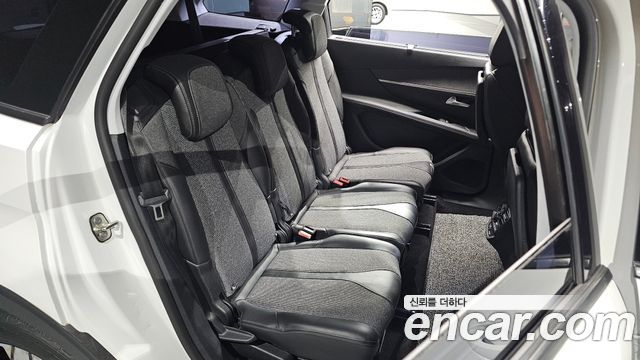 Peugeot 5008 (II) 1.6 BlueHDi Allure 2018 — фото 11