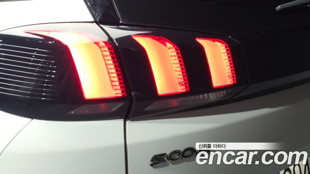 Peugeot 5008 (II) 1.6 BlueHDi Allure 2018 — фото 23